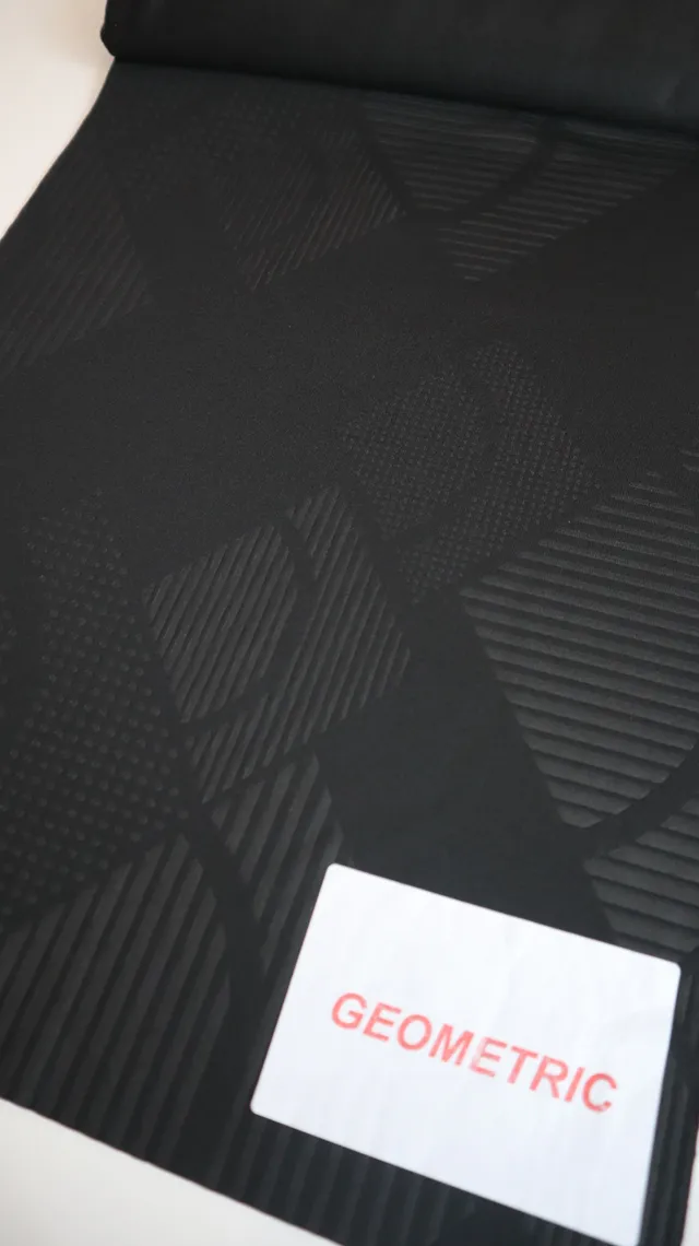 Frequency print on performance sportswear fabric, tonal pattern knitted into the surface — 12