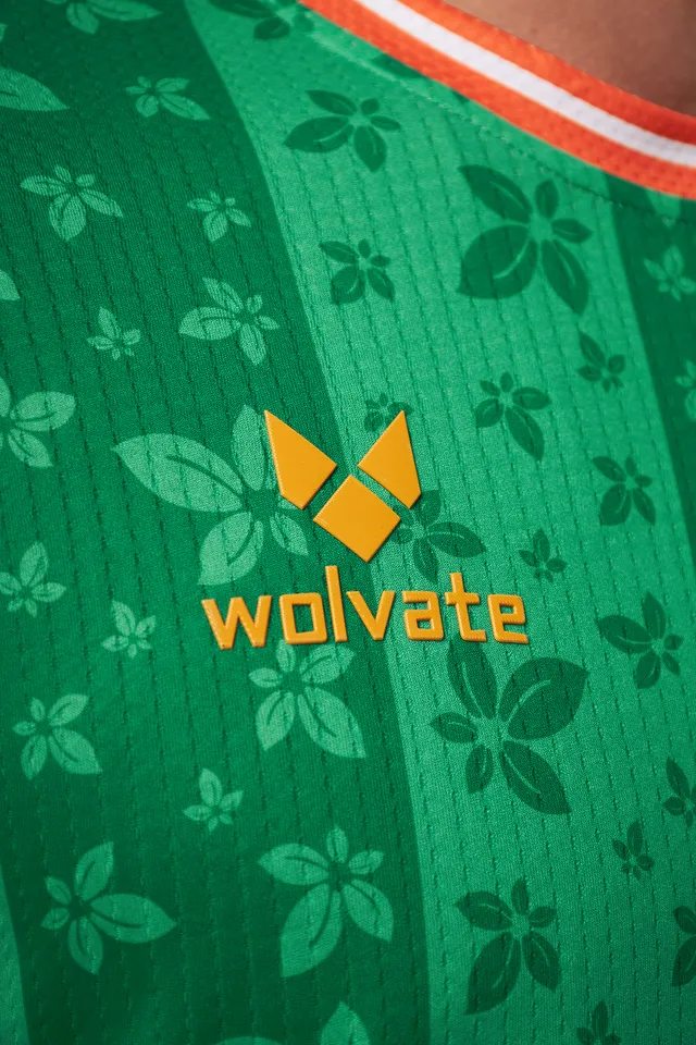 Custom logo applied to sportswear — 3D embroidery, flat embroidery and UV DTF — 6