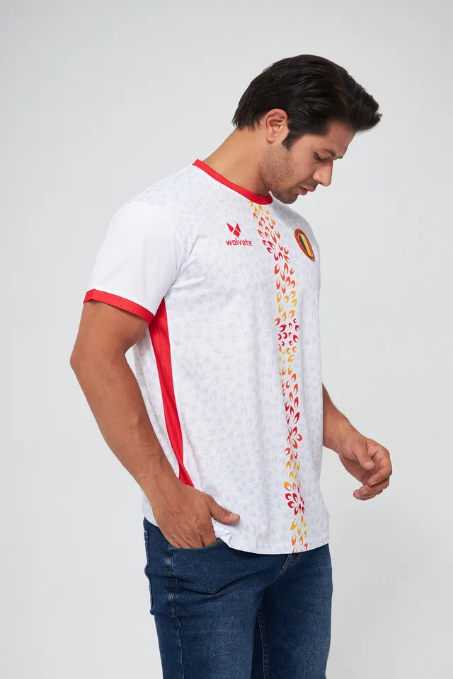 Custom sportswear kit worn by a model, manufactured under a private label — 4