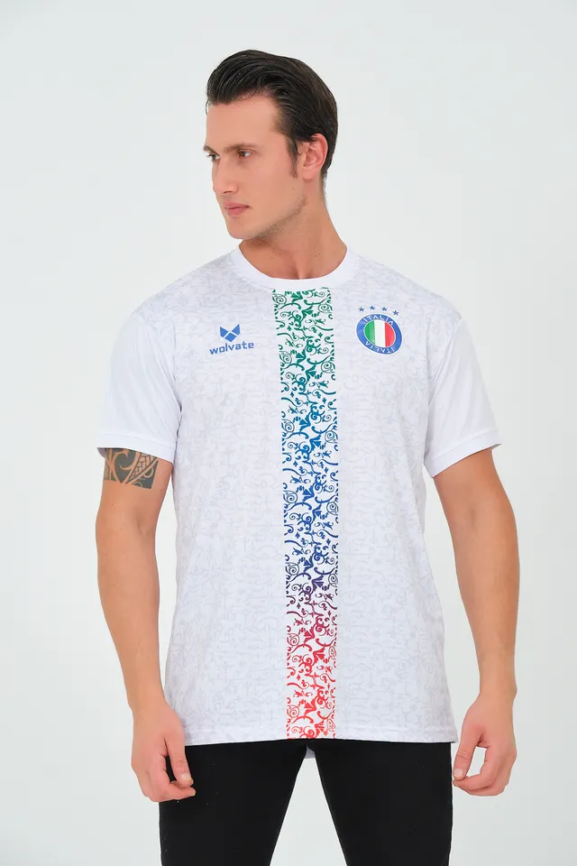 Custom sportswear kit worn by a model, manufactured under a private label — 8